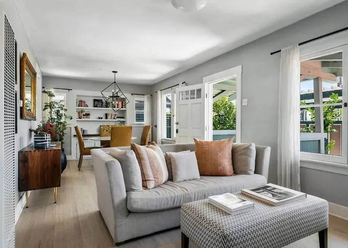 Venice Gem Private Beach Bungalow